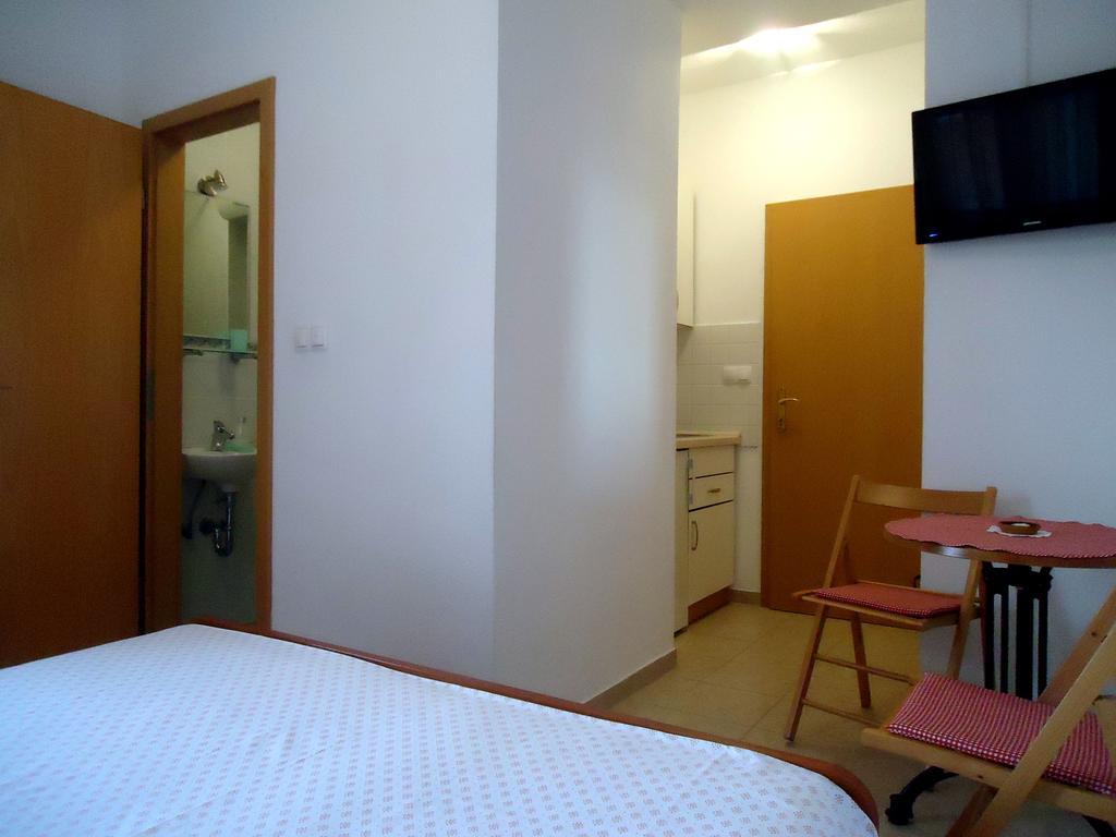 Apartments Mandic Tučepi Quarto foto