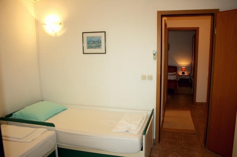 Apartments Mandic Tučepi Quarto foto