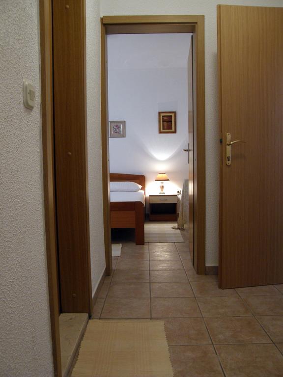 Apartments Mandic Tučepi Quarto foto